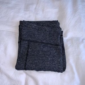 Under armor cropped leggings